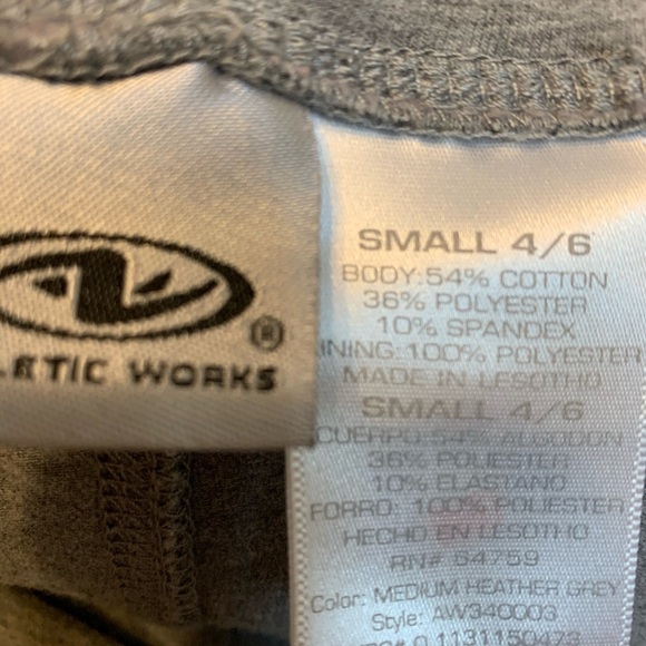 Athletic Works Workout 🏋️‍♀️ Shorts - Picture 3 of 4